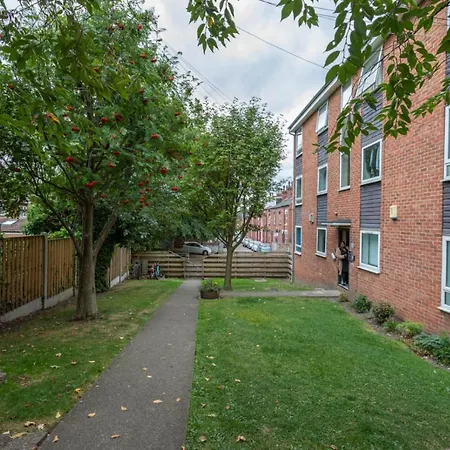 Hanifa Place